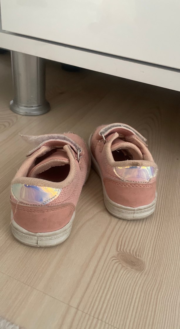 Kız Çocuk Pembe Cırtlı Spor Ayakkabı - Görsel 2