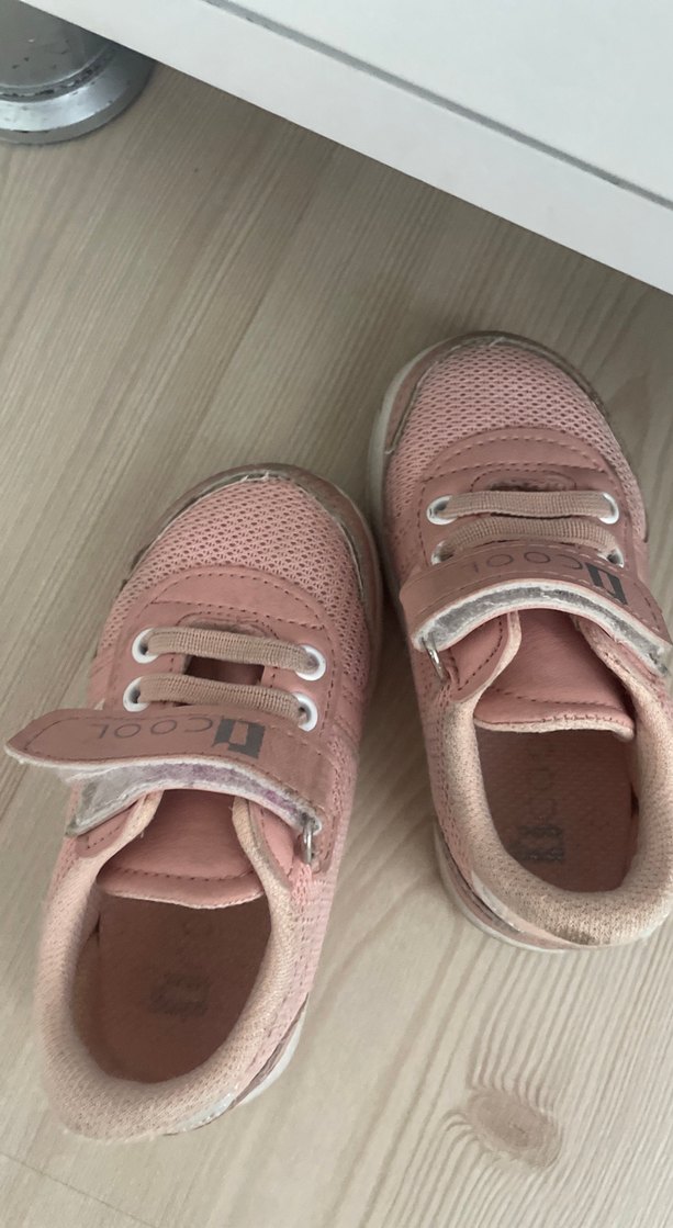 Kız Çocuk Pembe Cırtlı Spor Ayakkabı - Görsel 3