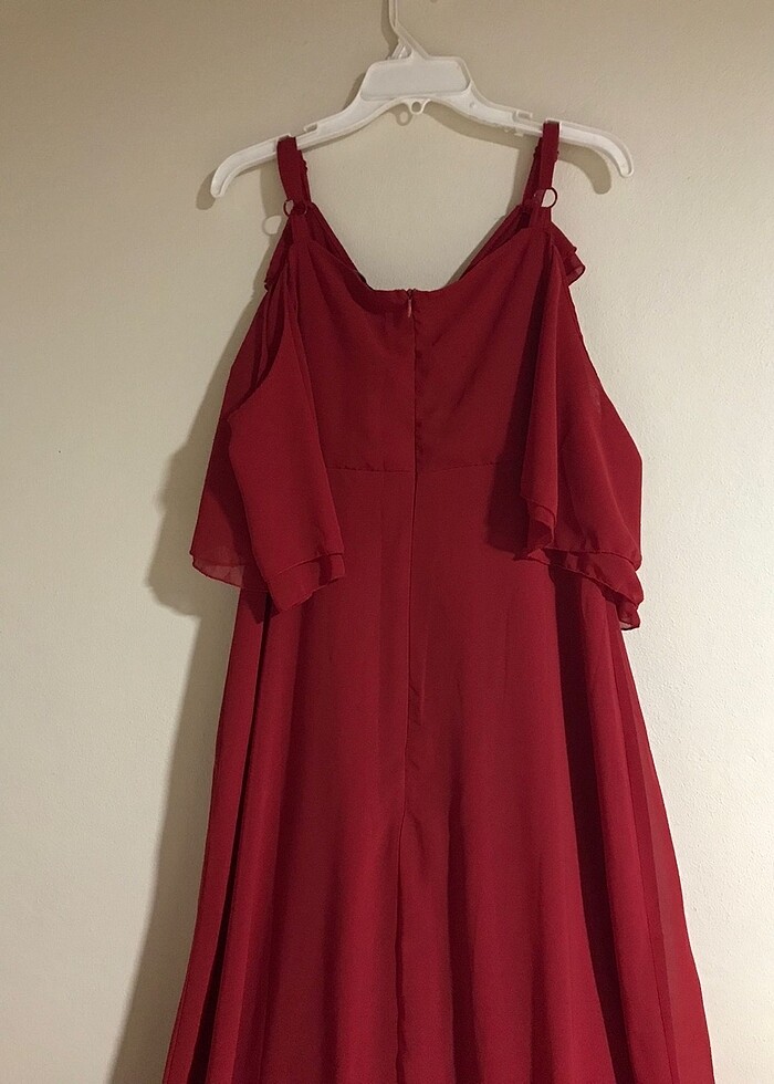 Kırmızı elbise - Görsel 3
