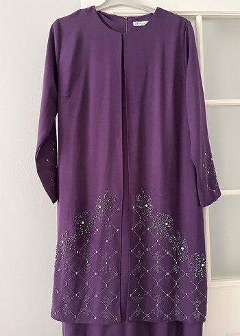 Uzun Kollu Mor İşlemeli Kadın Elbise - Görsel 3
