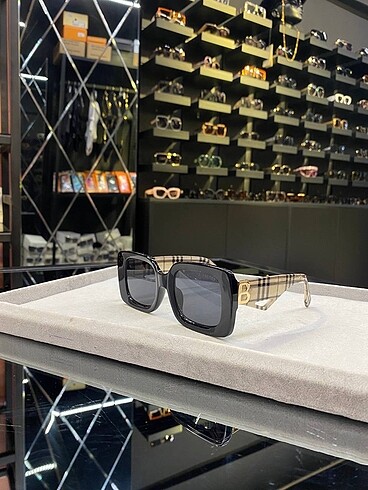 Burberry gözlük