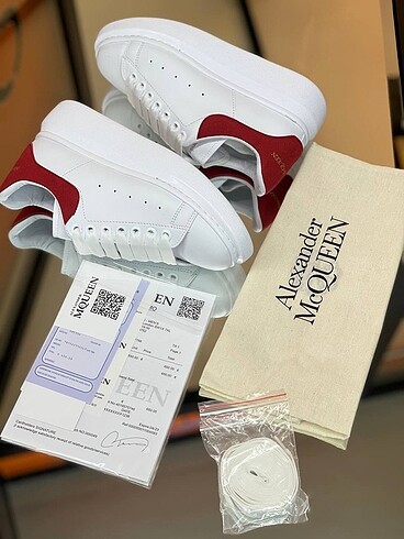 Alexander McQueen Alexander McQueen