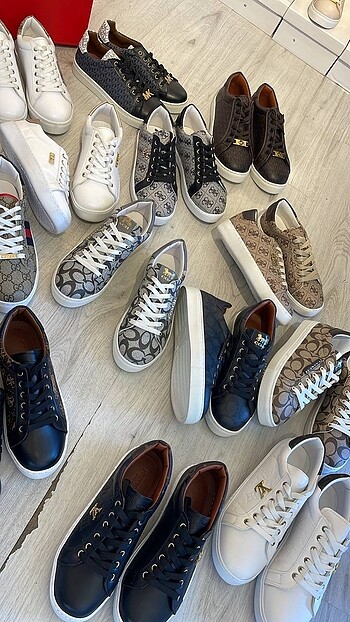 Guess Sneakers