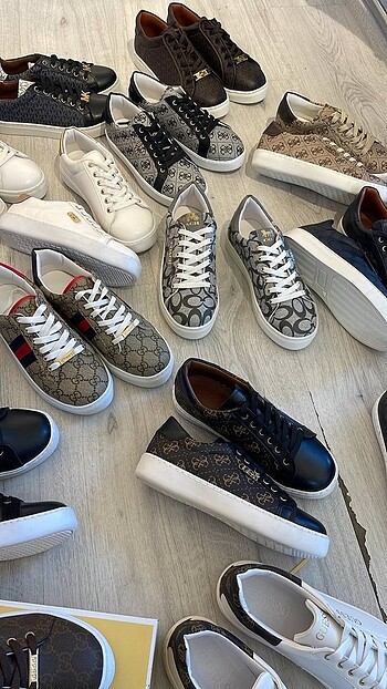 39 Beden Sneakers