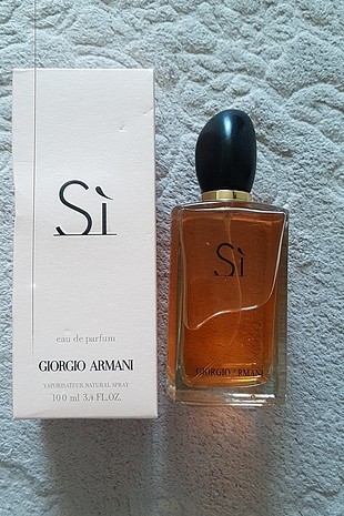 Giorgia Armani Si 