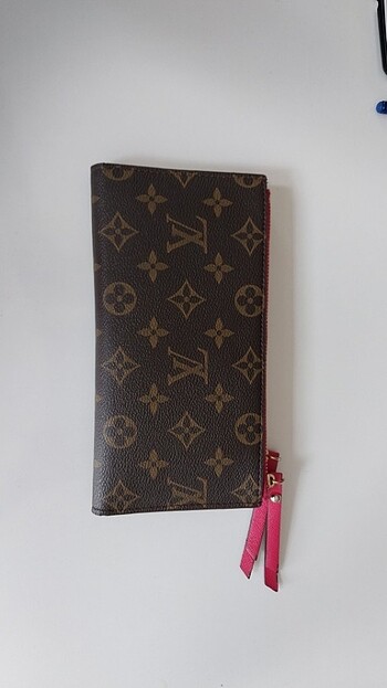 Louis Vuitton cüzdan