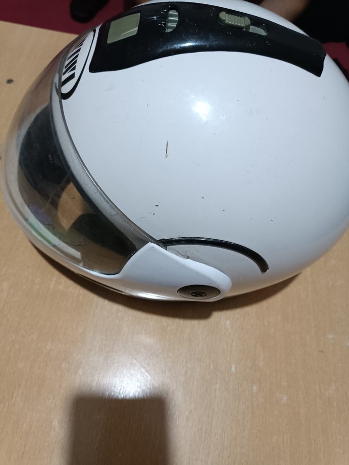 Parlak Beyaz Seramik Motosiklet Kaskı - Görsel 5