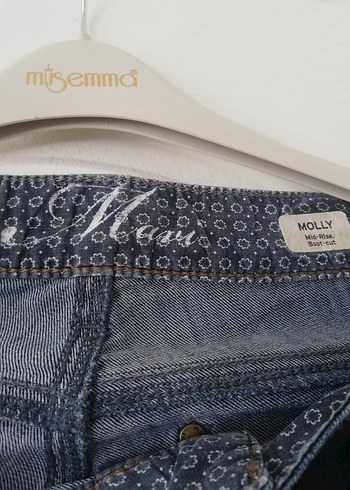 Kadın Lacivert Kemerli Normal Paça Jean - Görsel 7