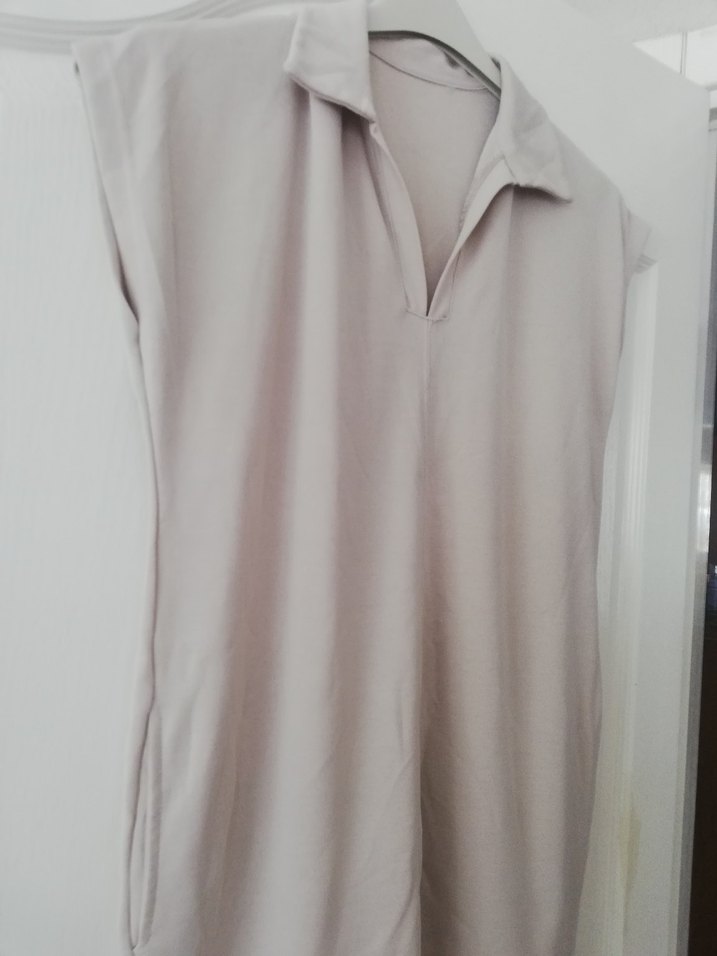 Bej Kolsuz V Yaka Tunik veya elbise - Görsel 2