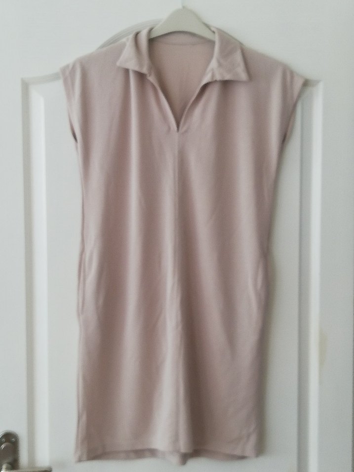 Bej Kolsuz V Yaka Tunik veya elbise - Görsel 3