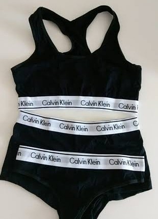 Calvin Klein 