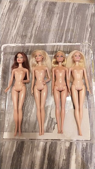 Barbie Bebek