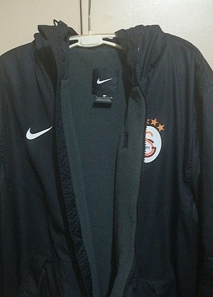Nike mevsimlik mont orjinal
