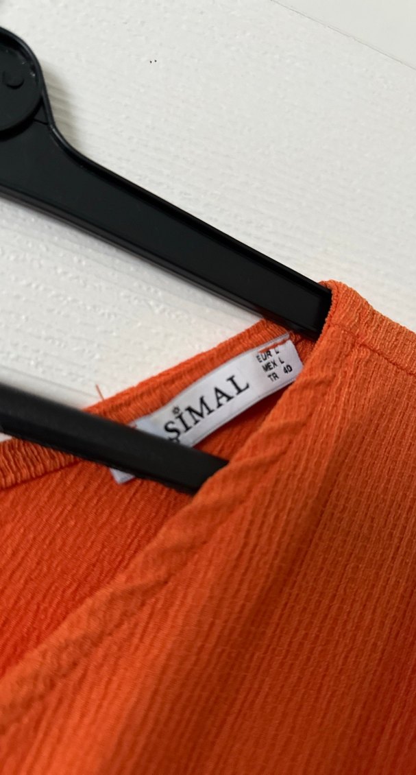 Turuncu V Yaka Uzun Tulum - Görsel 4