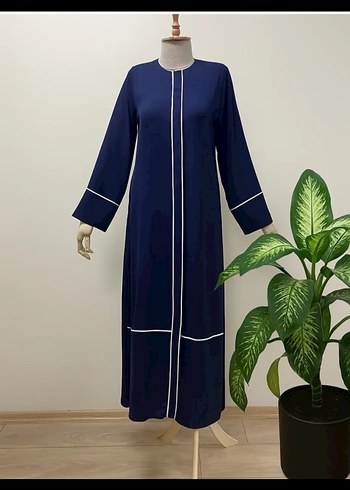 Trendyol & Milla Beyaz Şeritli Abaya