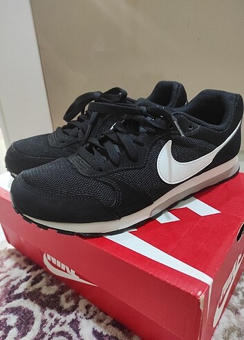 Nike Orijinal spor ayakkabısı 