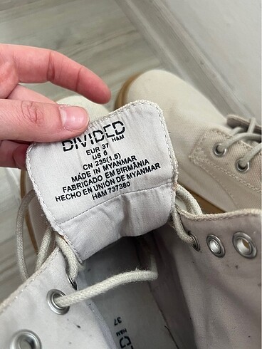 37 Beden beyaz Renk H&M Krem Bot