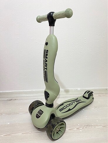 Oturaklı scooter