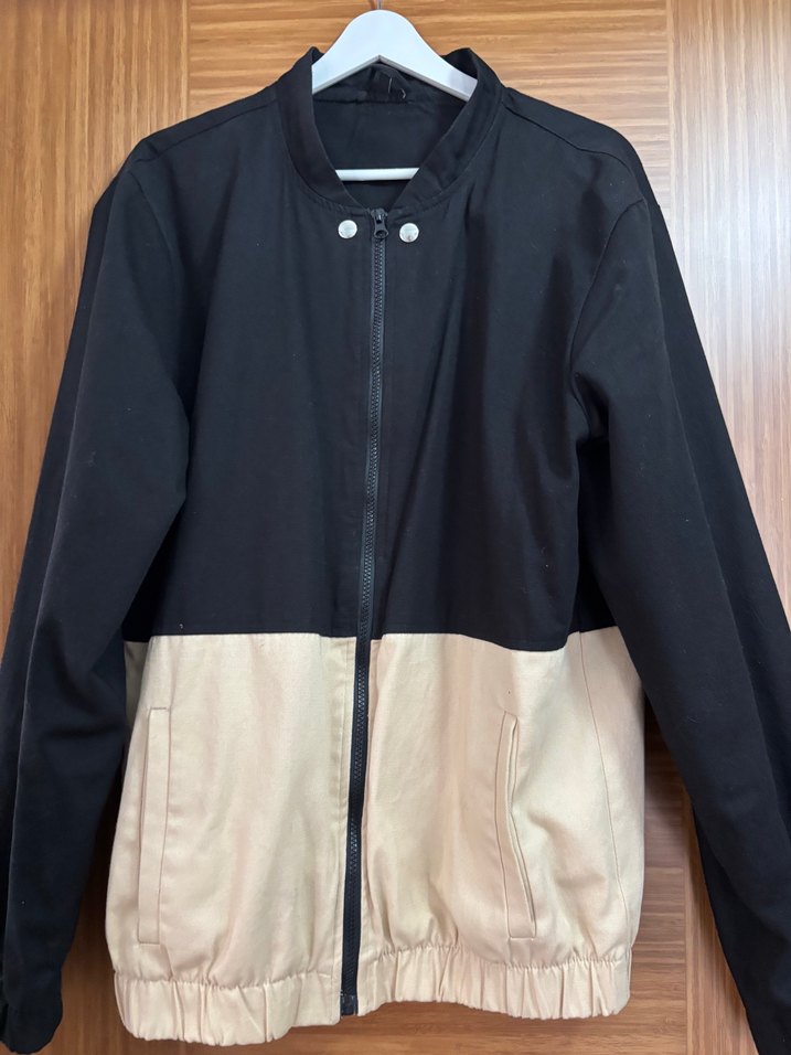 Düğmeli Siyah-Bej Rahat Kesim Ceket - Görsel 2