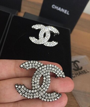 Chanel broş