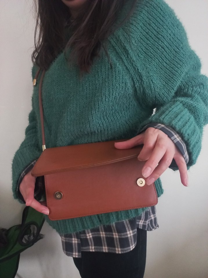 Kahverengi Deri Kadın Günlük Çanta - Görsel 5