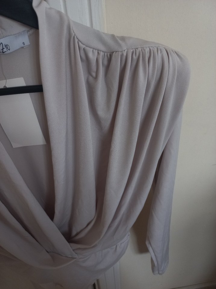 V Yaka Uzun Kollu Bluz - Görsel 4