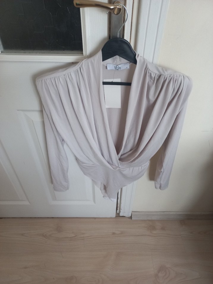 V Yaka Uzun Kollu Bluz - Görsel 3