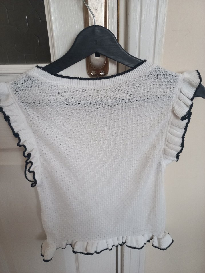 kolları fırfırlı bluz - Görsel 4