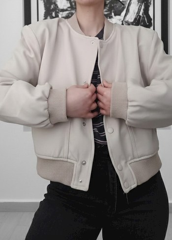 Bej Kadın Düğmeli Bomber Ceket - Görsel 4