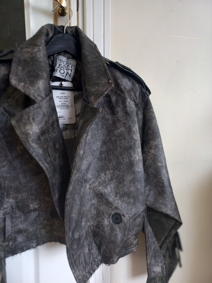 Gri Kemerli Deri Kadın Ceket - Görsel 4