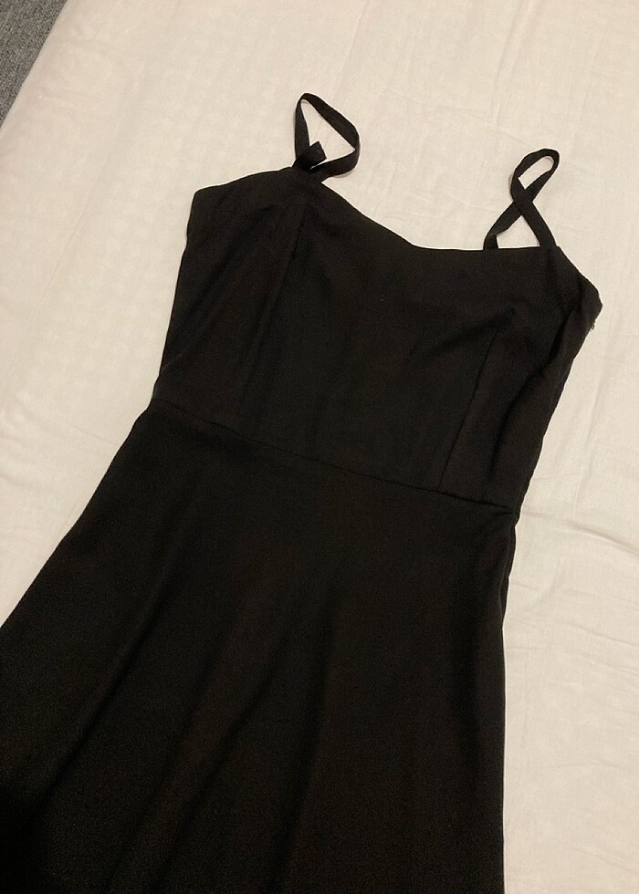 Siyah askılı Çan elbise - Görsel 3