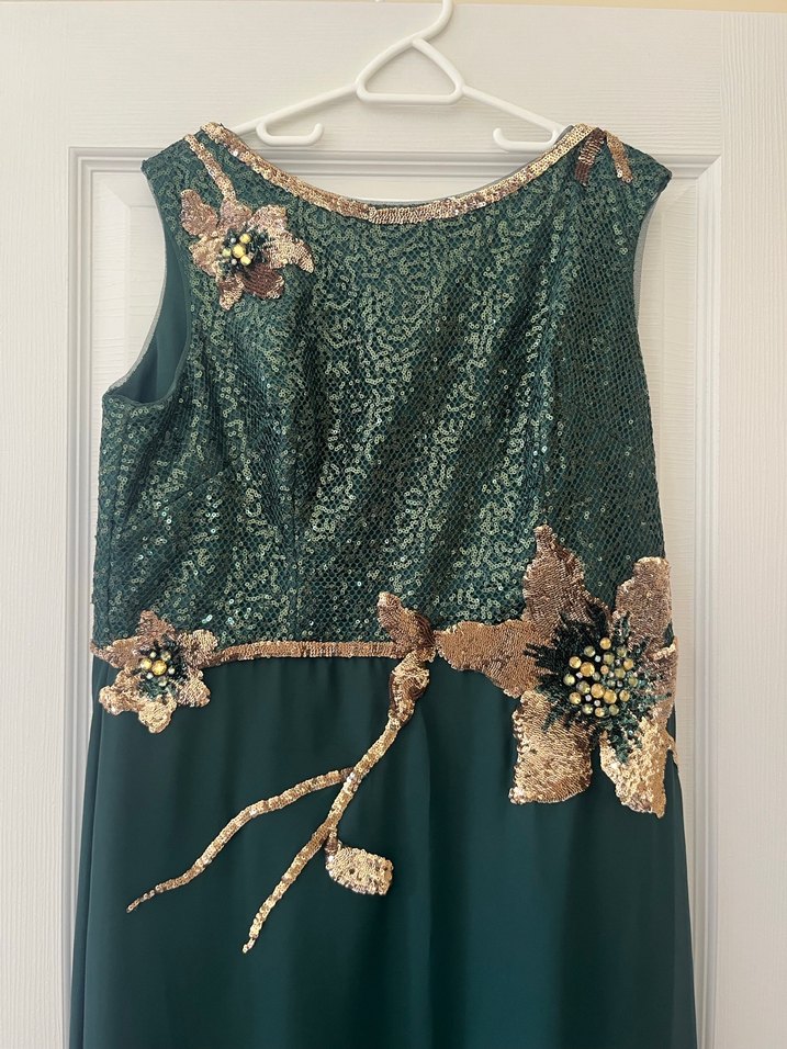 Yeşil İşlemeli Uzun Abiye Elbise - Görsel 2