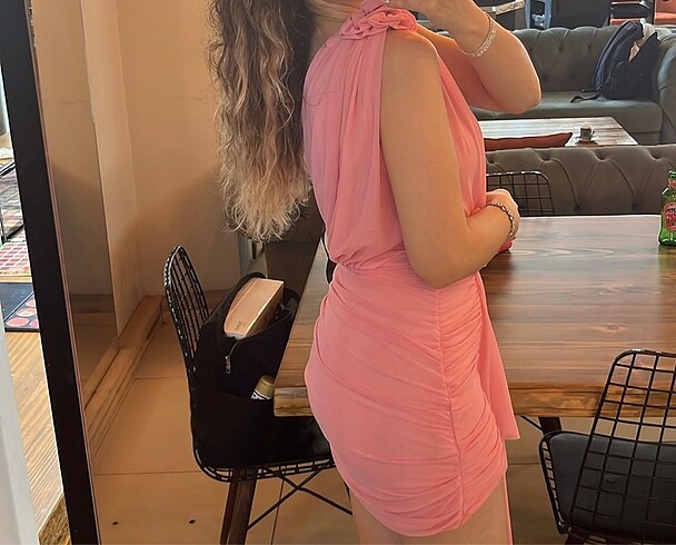 Diğer Pembe gül detaylı mini elbise