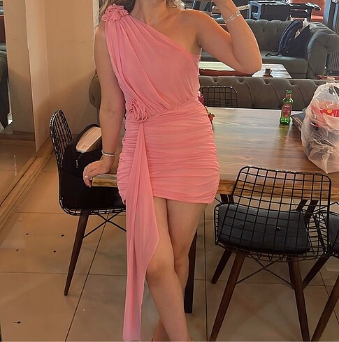 m Beden Pembe gül detaylı mini elbise