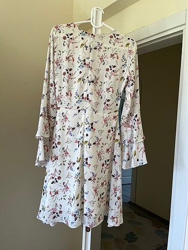Çiçekli elbise - Görsel 2