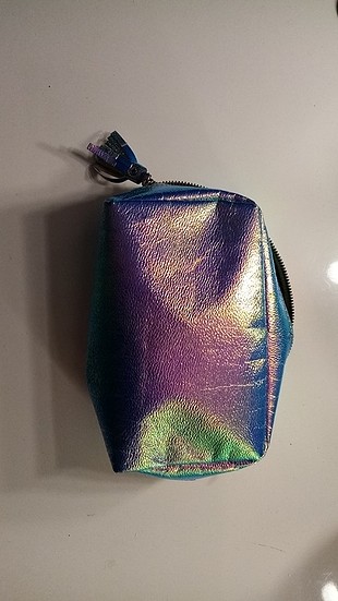 H&M makyaj çantası 