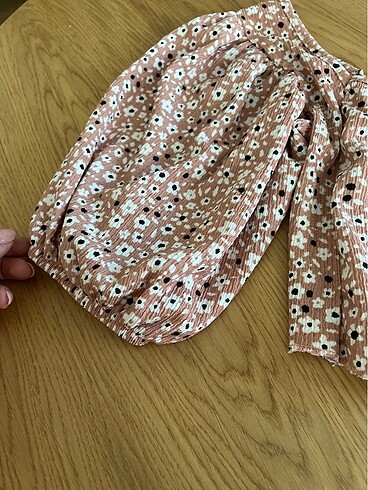 Trendyol & Milla Crop çiçekli üst
