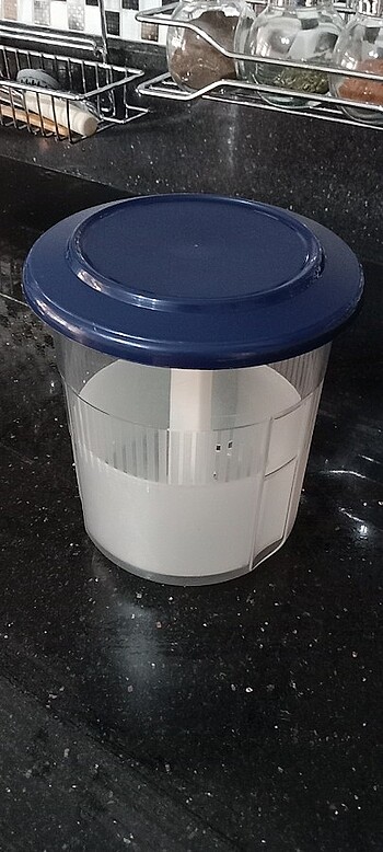 Tupperware asansör turşu kabı