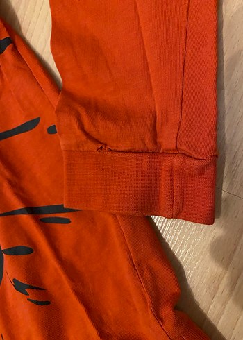 9 Yaş Beden Kırmızı Baskılı Erkek Sweatshirt ve Eşofman Takımı