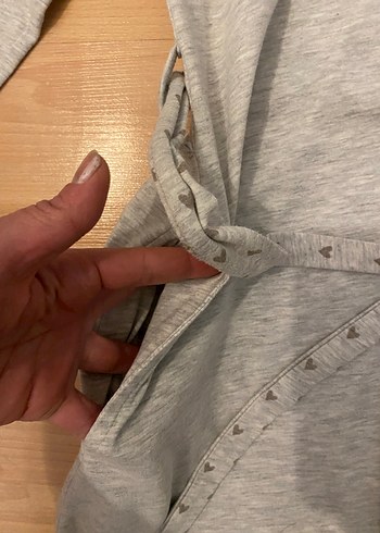 Gri V Yakalı Uzun Kollu  Sabahlık - Görsel 4