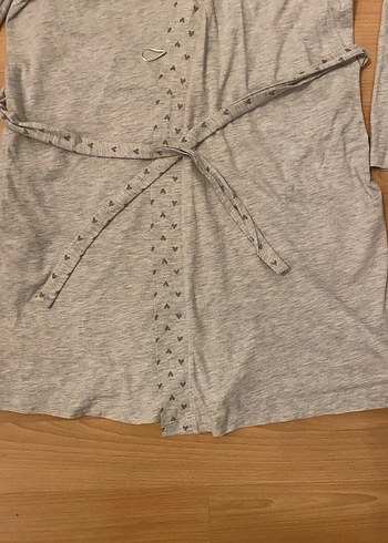 Gri V Yakalı Uzun Kollu  Sabahlık - Görsel 2