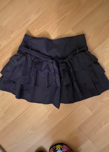LC Waikiki Volanlı Siyah Mini Etek