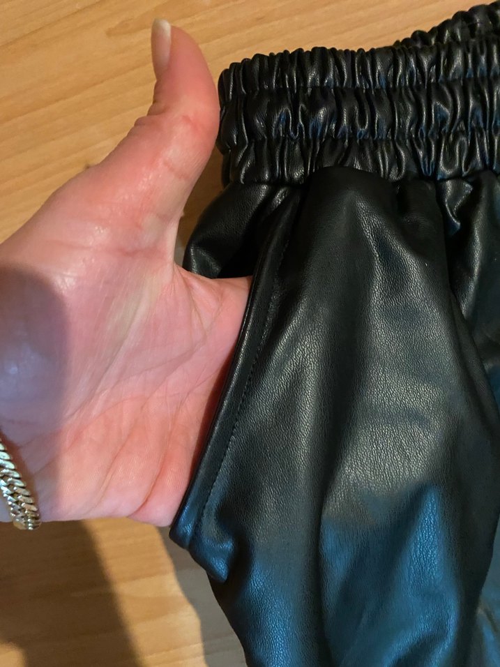 Siyah Deri Kadın Rahat Kesim Pantolon - Görsel 4