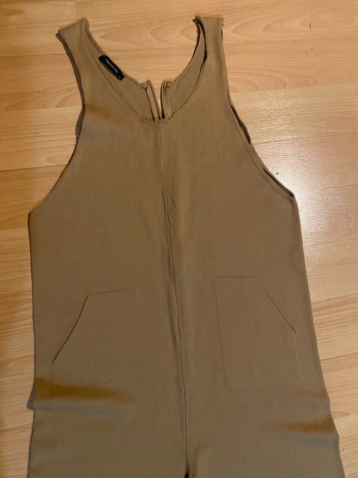 Bej V Yakalı Uzun Kadın Tulum - Görsel 2