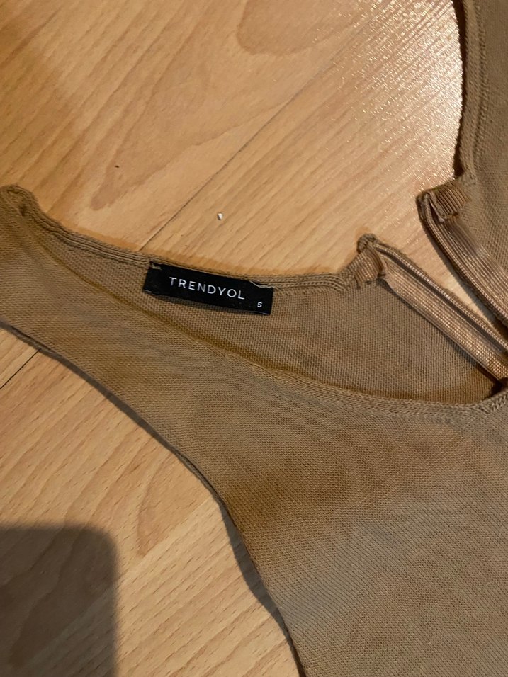 Bej V Yakalı Uzun Kadın Tulum - Görsel 4