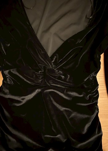 Siyah V Yakalı Gotik Kadın Abiye Elbise - Görsel 4