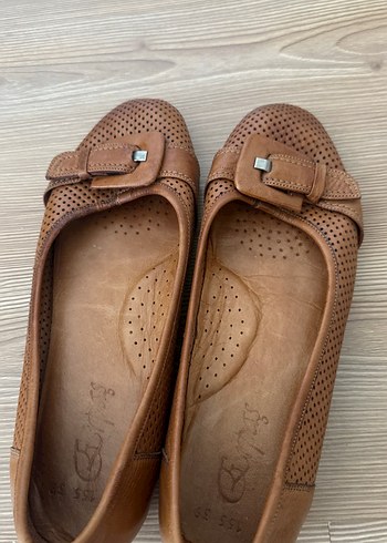 Bej Deri Kemerli Kadın Dolgu Topuk Ayakkabı - Görsel 6