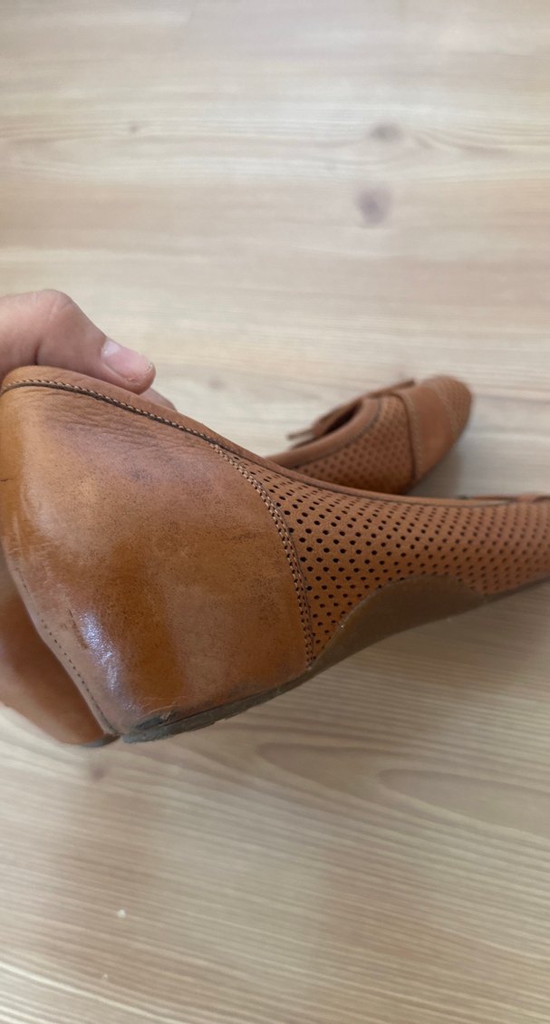 Bej Deri Kemerli Kadın Dolgu Topuk Ayakkabı - Görsel 5