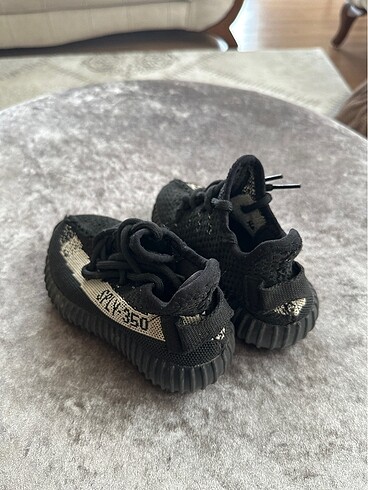 27 Beden Adidas yeezy