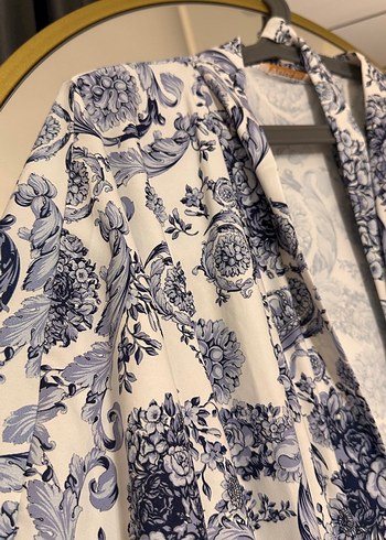Zara Bohem Uzun Kollu Düğmeli Kadın Kimono